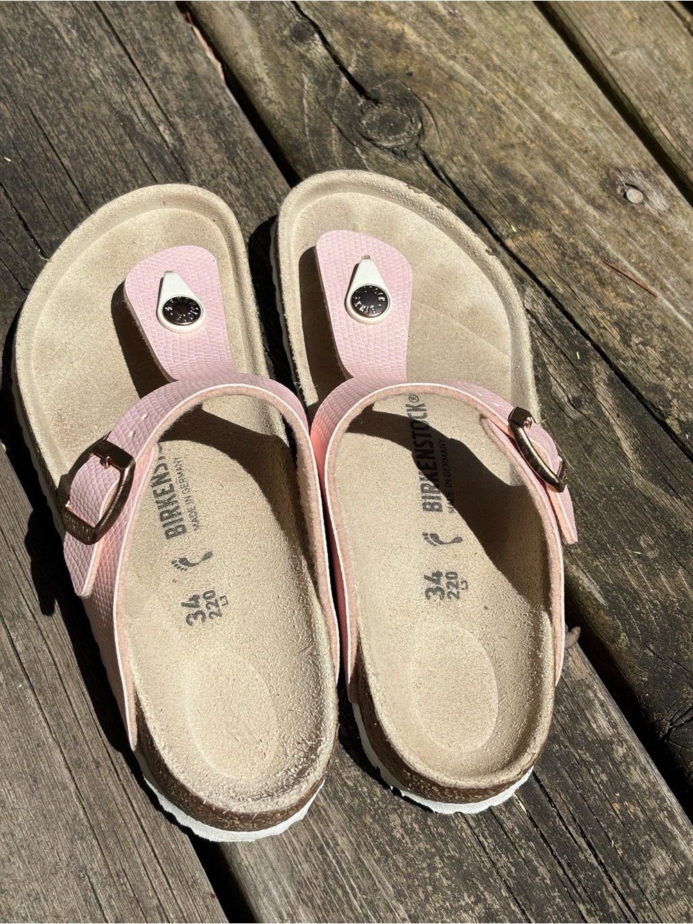 Birkenstock Gizeh Kids Rose Pink Sandals Size 34 Narrow Shiny Lizard Light - Picture 2 of 6